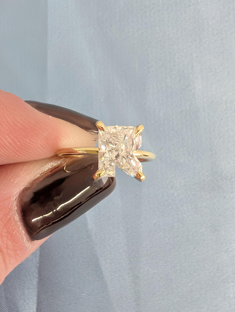 14k/18k Solid Yellow Gold 1-1.5ct VVS Moissanite Custom Alphabet Monogram Letter Ring | Talon Prong Setting image #11