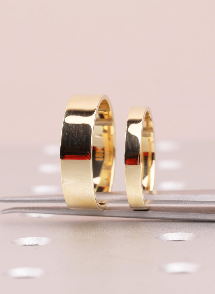 18K Yellow Gold Wedding Band Set | Minimalist Couple Rings | 6mm His and 3mm Her Promise Ring | Solid Gold Matching Anniversary Ring Set image #8
