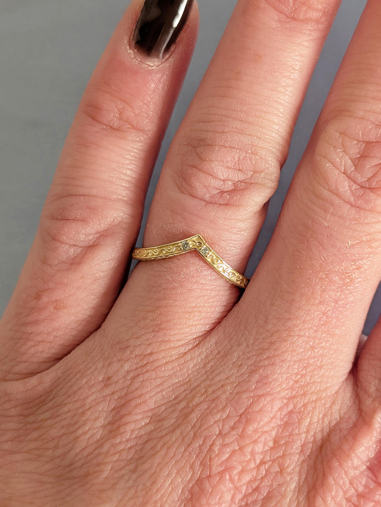 14k Gold Filigree Curved Wedding Band