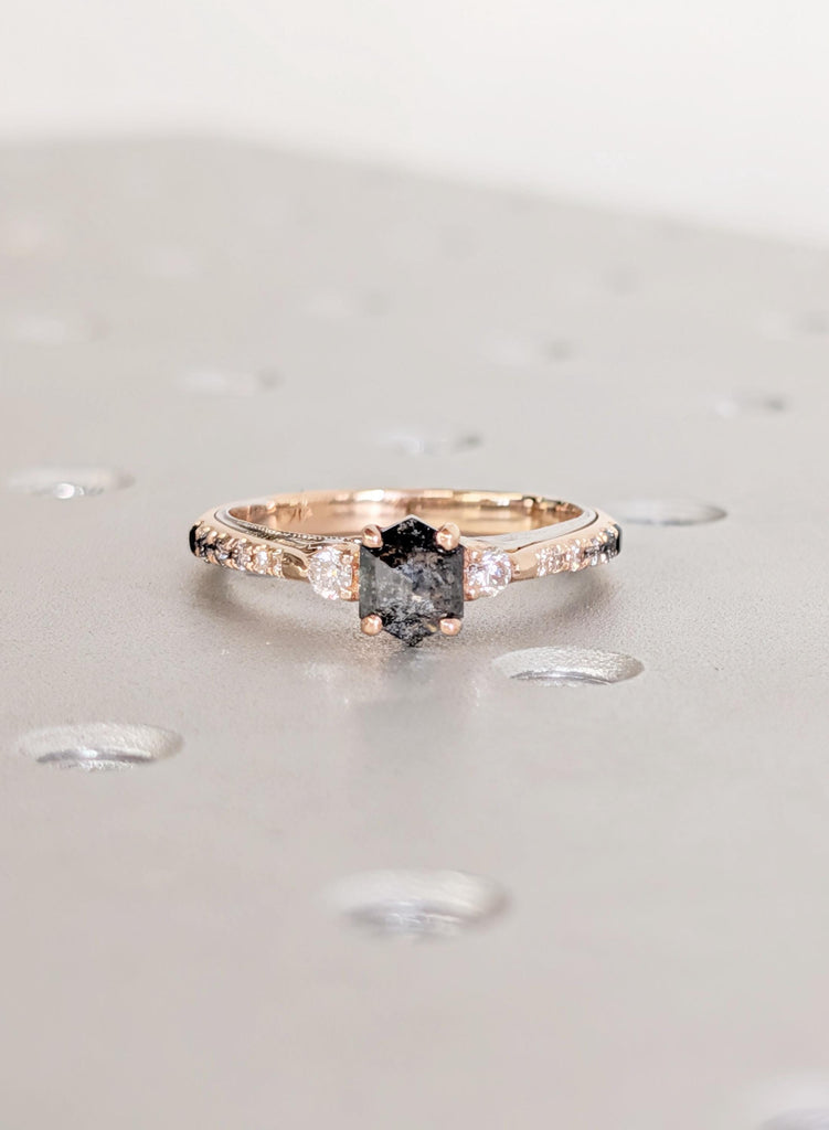 14K Two-Tone Gold Hexagon Salt Pepper Diamond Ring Ombre Side Stones Filigree image #3