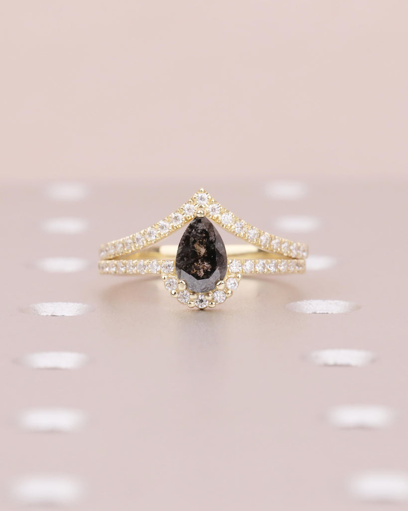 Pear Engagement Ring Set With Moissanite Accents