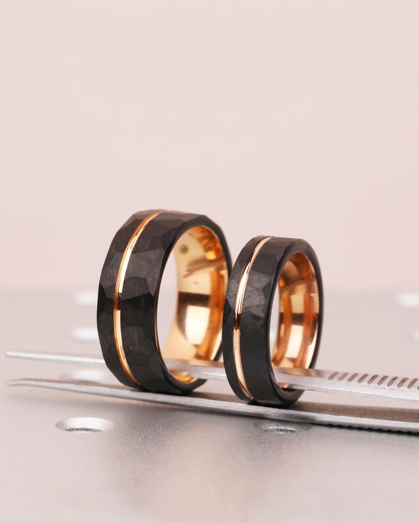 Hammered Tungsten Wedding Ring Set, His and Hers Promise Rings Set, Couples Ring Set, 8mm 6mm Bands, Black & Rose Gold Engagement Rings Set