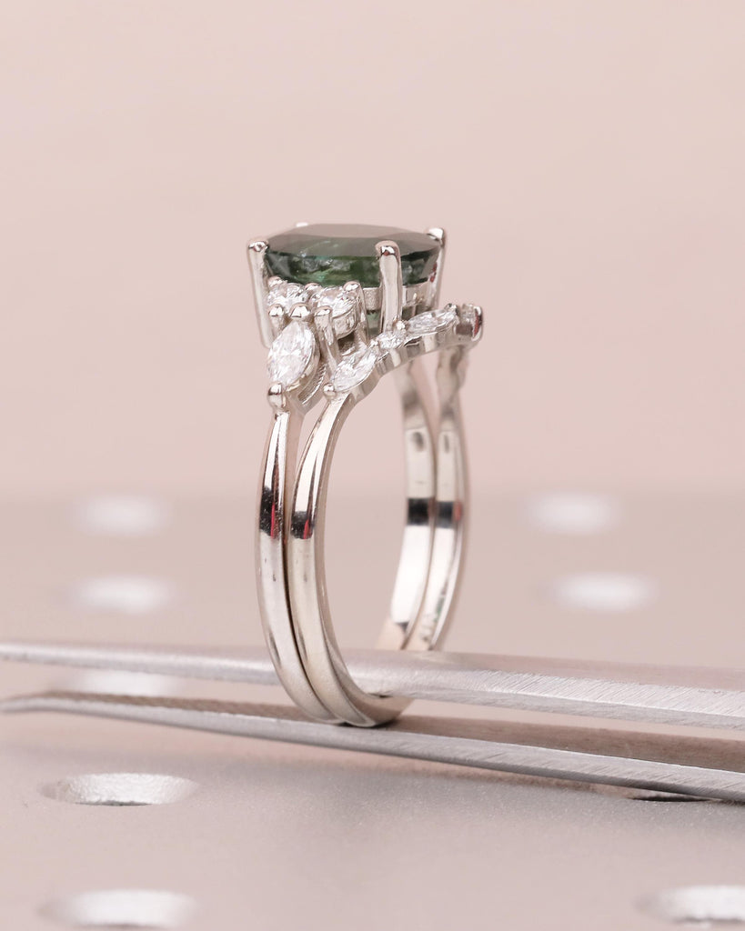 Oval Peacock Sapphire Ring Set, Vintage Engagement Ring with Diamond Accent image #9
