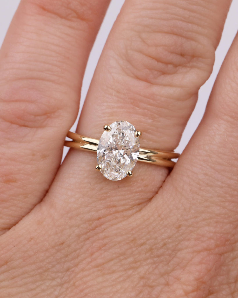 Oval Moissanite Engagement Ring in 14k Solid Gold