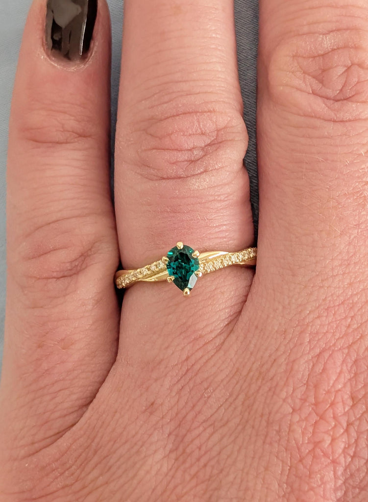 14k Gold Green Emerald Engagement Ring, Pear Cut Gemstone Bridal Ring with Pave Twisted Band image #12