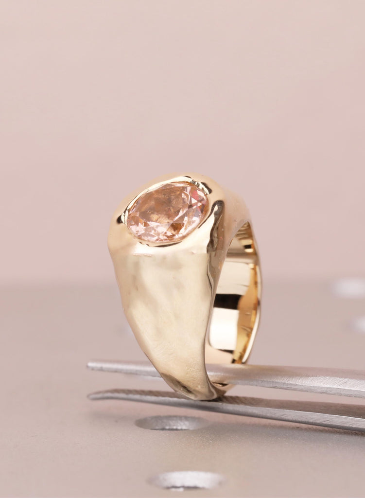Morganite Bezel Set Ring, 14K Gold Dome Ring, Pink Stone Signet Ring, Chunky Gold Ring, Statement Ring for Women, Engagement Ring for Her