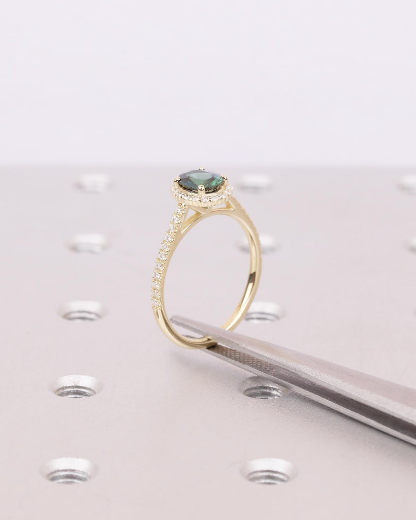 1ct Oval Peacock Sapphire Ring, Solid Gold Engagement Ring, Diamond Halo Ring, Hidden Peridot, Blue Sapphire Birthstone, Anniversary Rings image #17