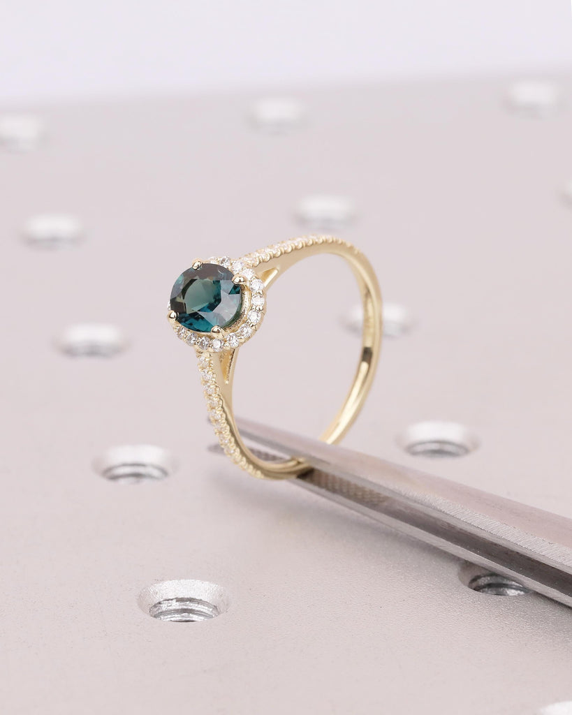 1ct Oval Teal Sapphire Engagement Ring