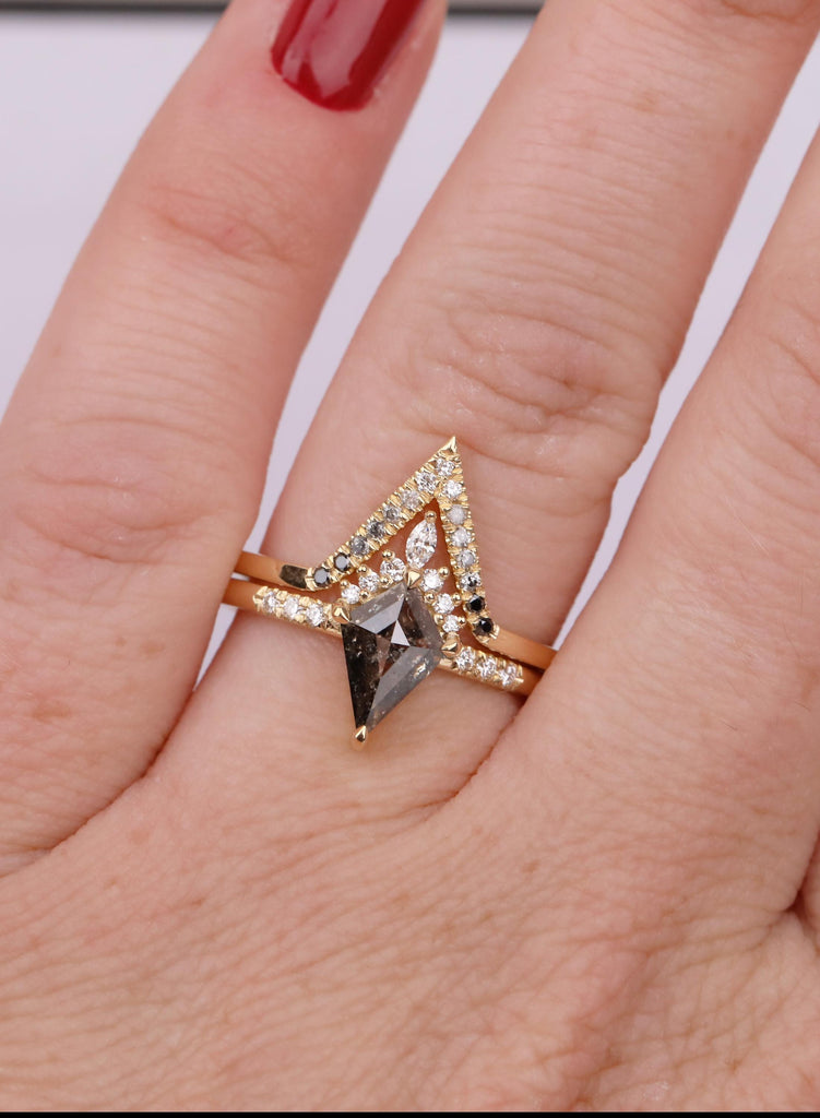 Raw Salt and Pepper Diamond Ring Set, Moissanite Accents, 18k Gold Chevron Ring, V Shaped Ombre Band, Unique Kite Engagement Ring for Her image #3