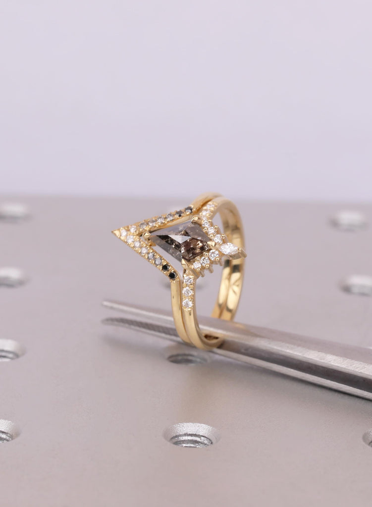 Raw Salt and Pepper Diamond Ring Set, Moissanite Accents, 18k Gold Chevron Ring, V Shaped Ombre Band, Unique Kite Engagement Ring for Her image #16