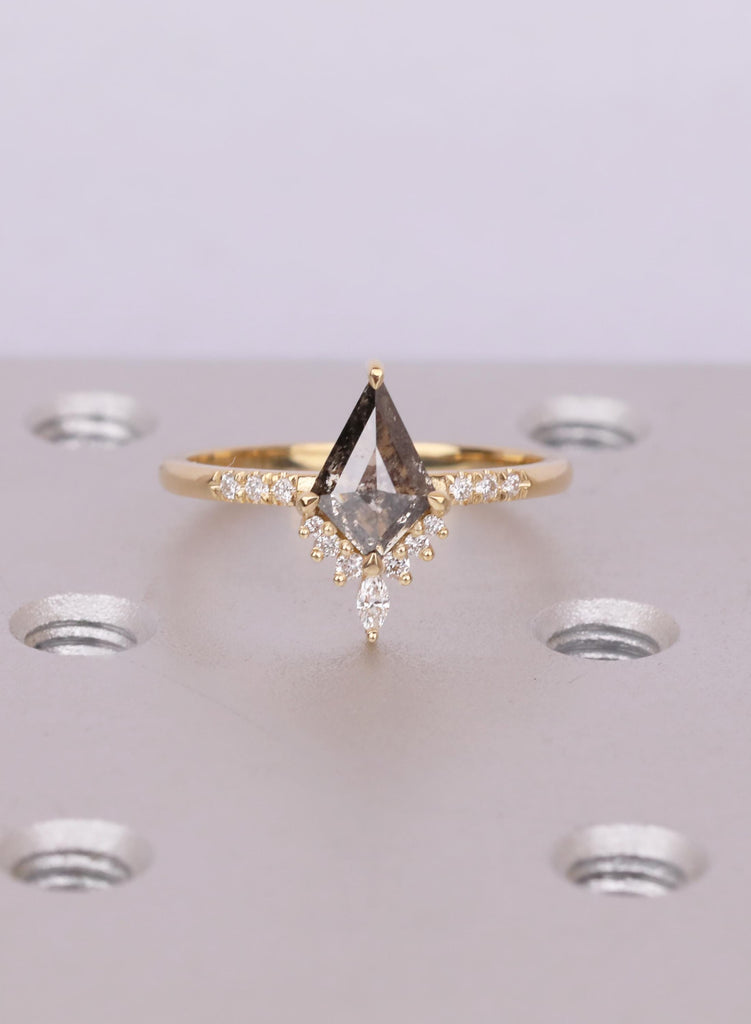 Raw Salt and Pepper Diamond Ring Set, Moissanite Accents, 18k Gold Chevron Ring, V Shaped Ombre Band, Unique Kite Engagement Ring for Her image #17
