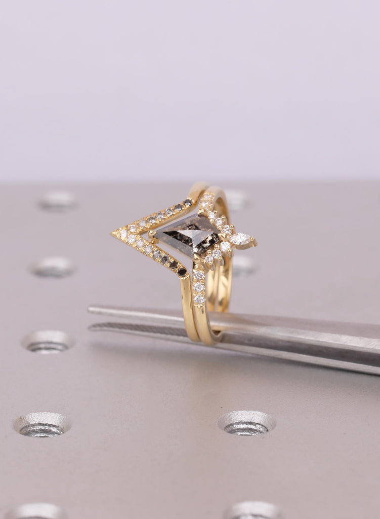 Raw Salt and Pepper Diamond Ring Set, Moissanite Accents, 18k Gold Chevron Ring, V Shaped Ombre Band, Unique Kite Engagement Ring for Her image #2