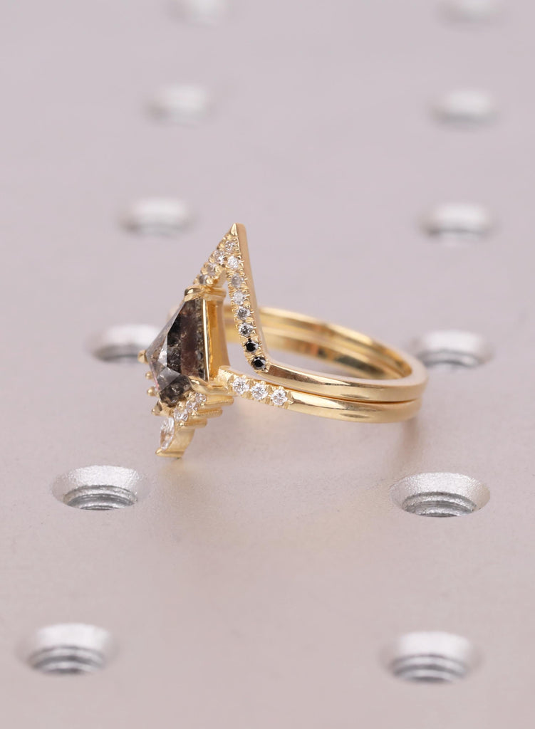 Kite Salt and Pepper Diamond Ring Set, Ombre Diamond Band, Lab Diamond Accents, 18k Gold Bridal Set image #10