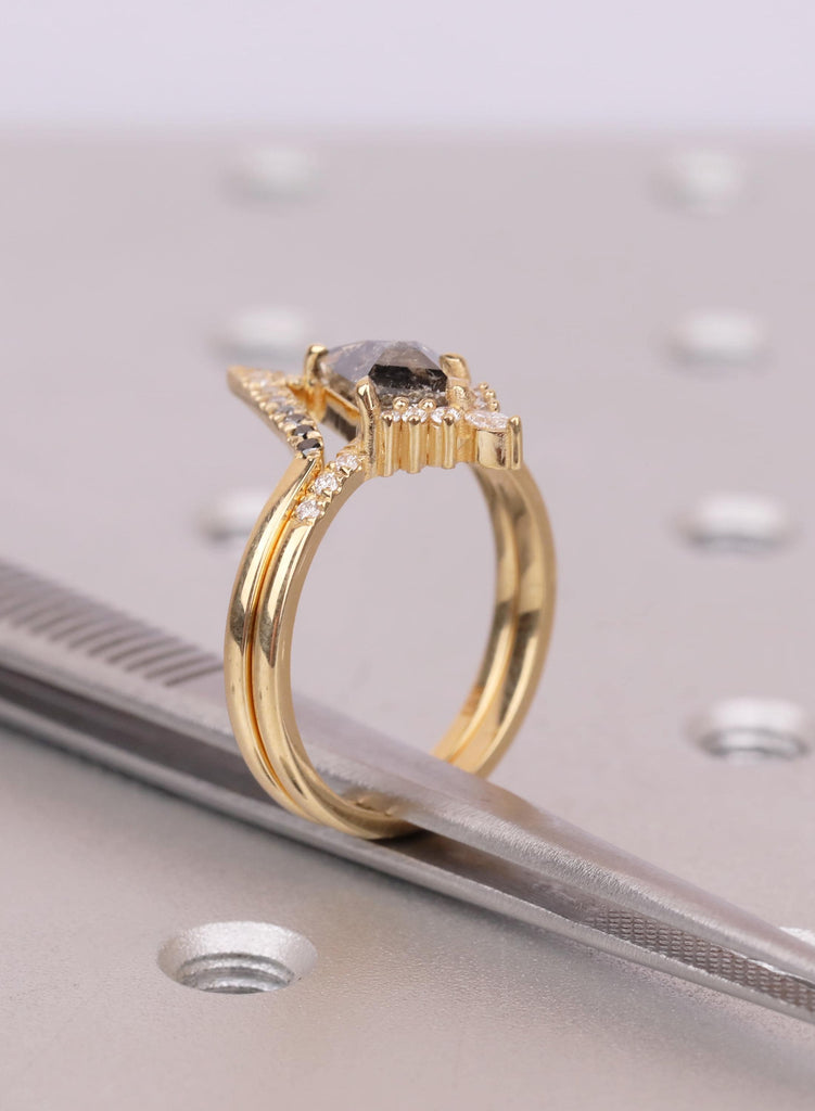 Kite Salt and Pepper Diamond Ring Set, Ombre Diamond Band, Lab Diamond Accents, 18k Gold Bridal Set image #16