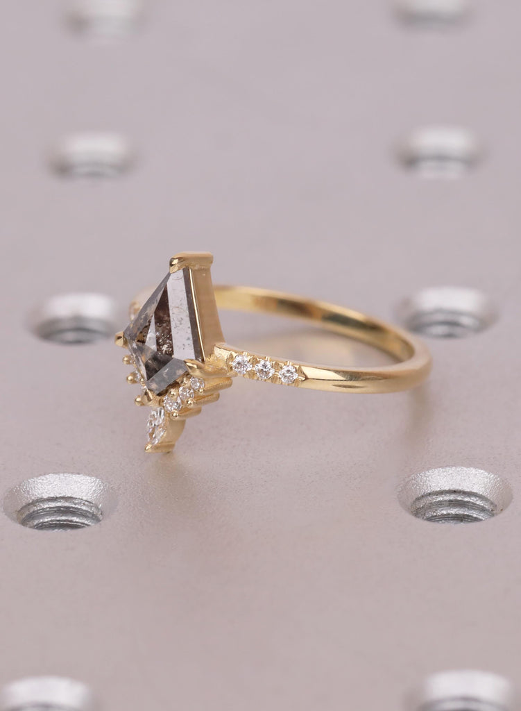 Raw Salt and Pepper Diamond Ring Set, Moissanite Accents, 18k Gold Chevron Ring, V Shaped Ombre Band, Unique Kite Engagement Ring for Her image #18