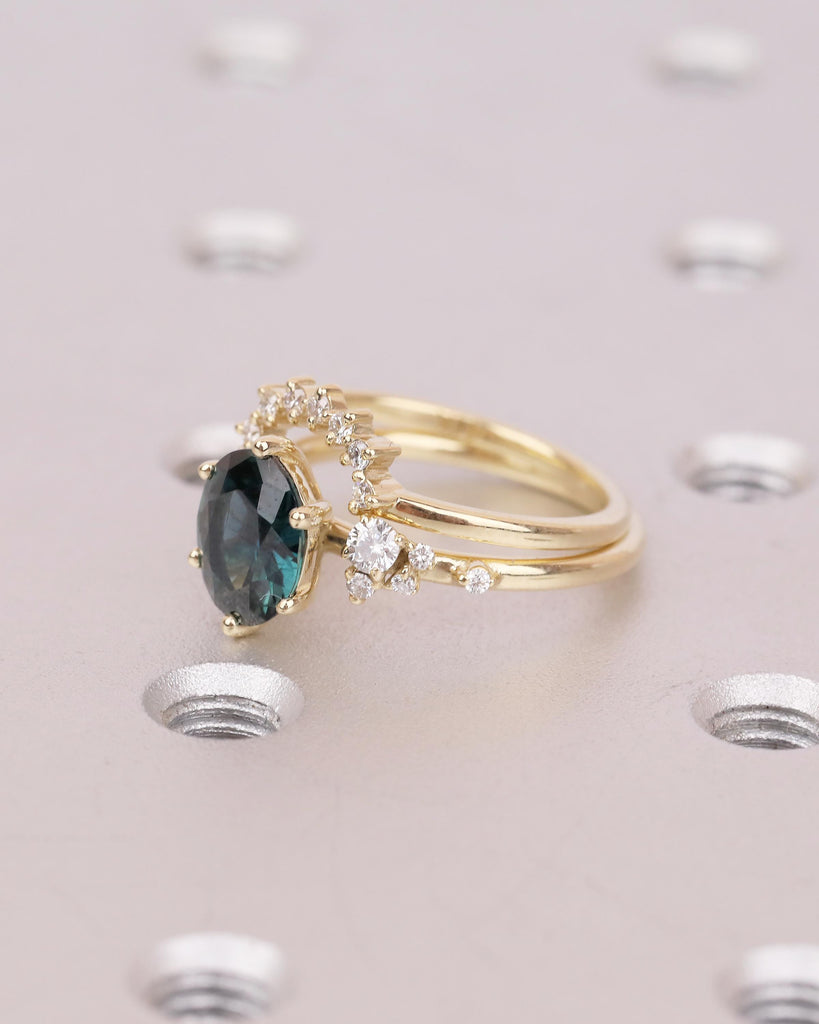 1.5ct Oval Peacock Sapphire Engagement Ring Set in 14k Gold, Moissanite Side Stones image #4