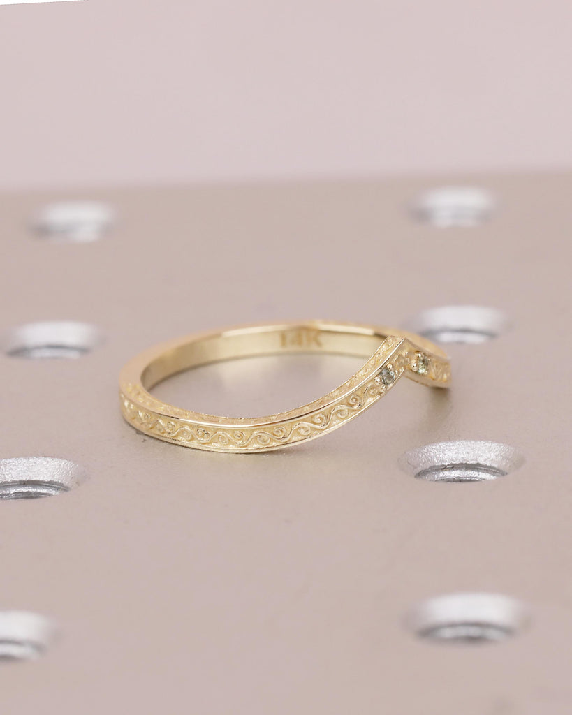 14k Yellow Gold Wedding Ring, Minimalist Chevron Ring, Green Sapphire Gemstone image #9