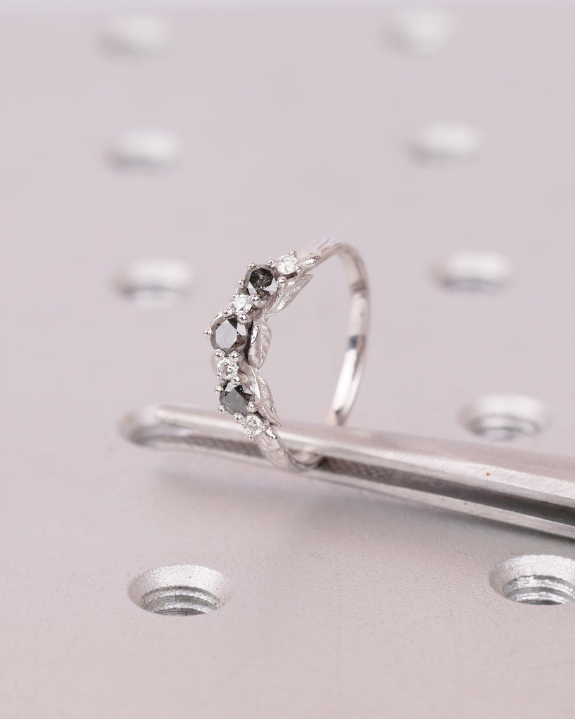 Women's Wedding Band
