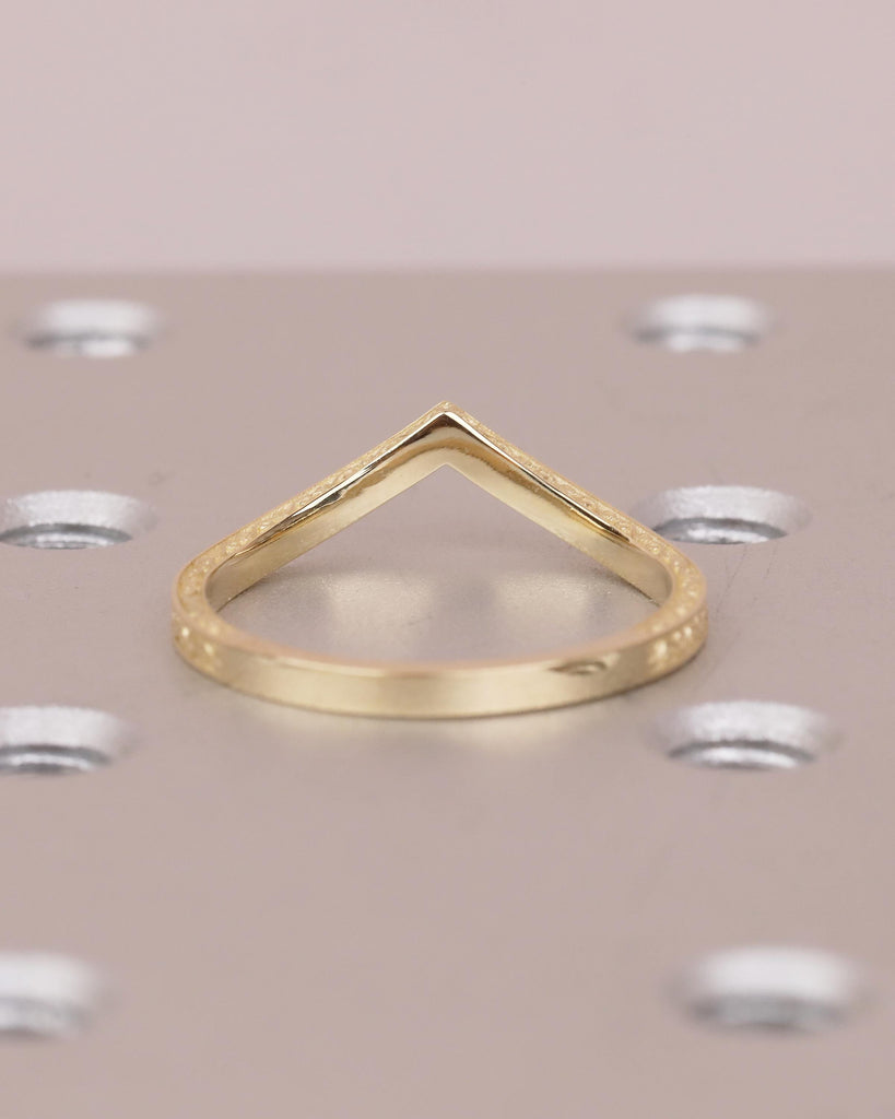 14k Yellow Gold Wedding Ring, Minimalist Chevron Ring, Green Sapphire Gemstone image #6