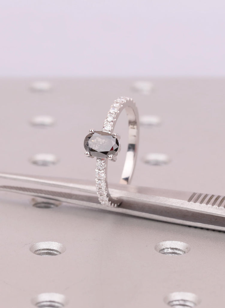 Salt and Pepper Diamond Ring, Oval Engagement Ring with Natural Diamond, Lab Grown Diamond or Moissanite Side Stones, 14K Gold Jewelry Gift