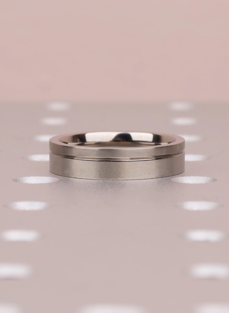 Titanium Brushed and Grooved Flat Top Band 5mm image #6