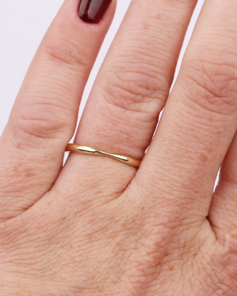 2mm Tapered Bow Tie 14K Gold Wedding Band, Pinched Center Stacking Ring, Minimalist Wedding Ring, Simple Bridal Band image #2