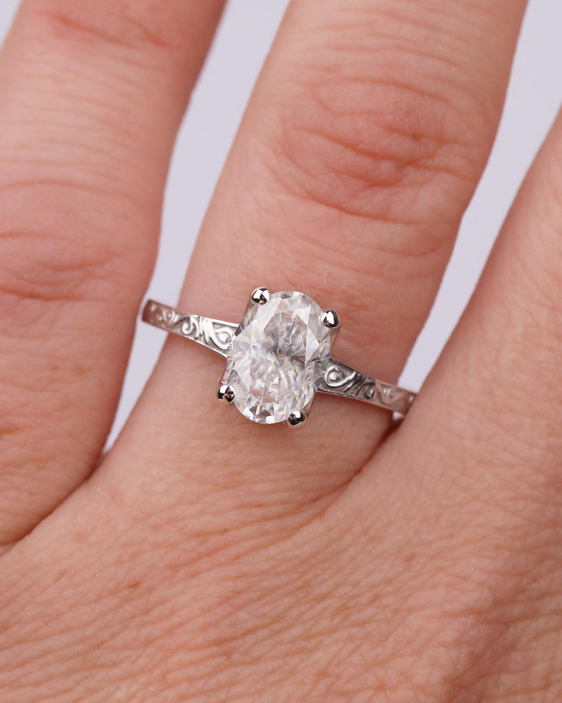 Oval Cut Moissanite Engagement Ring