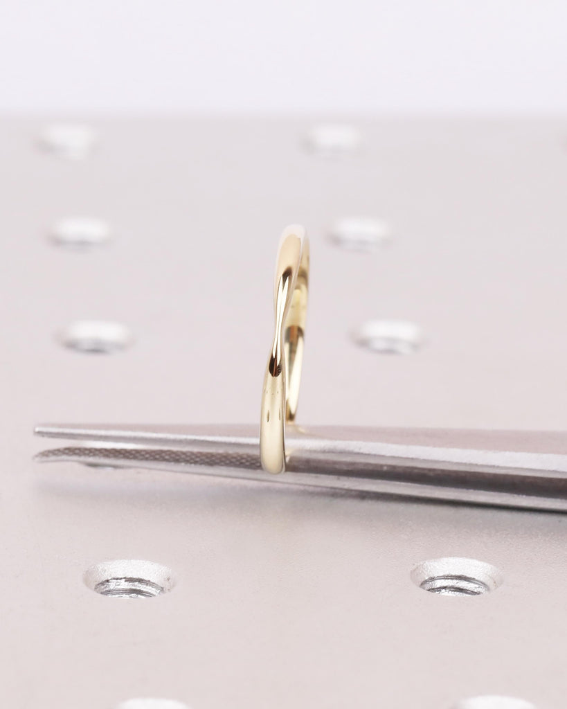 2mm Tapered Bow Tie 14K Gold Wedding Band, Pinched Center Stacking Ring, Minimalist Wedding Ring, Simple Bridal Band image #7