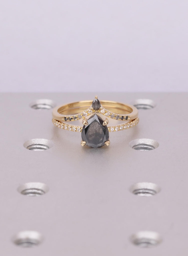 Pear Salt and Pepper Diamond Bridal Set, 18K Gold Ombre Band, Unique Engagement Ring image #2