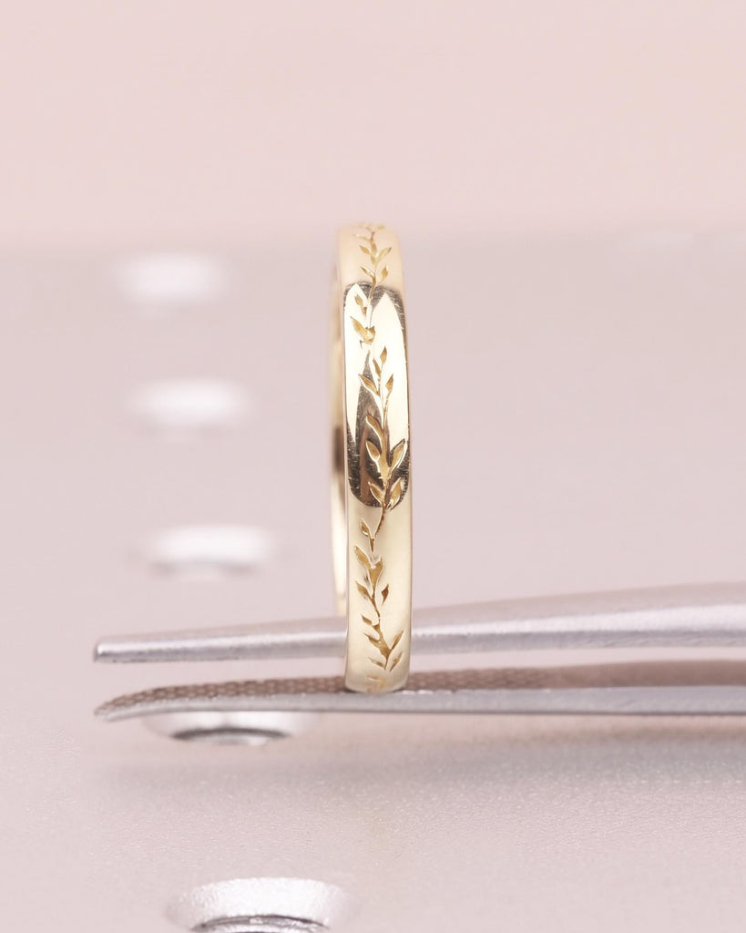4mm Olive Leaf Wedding Band, Nature Inspired Leaf Engraved Wedding Ring, Platinum or 14K 18K Solid Gold Stacking Ring image #4