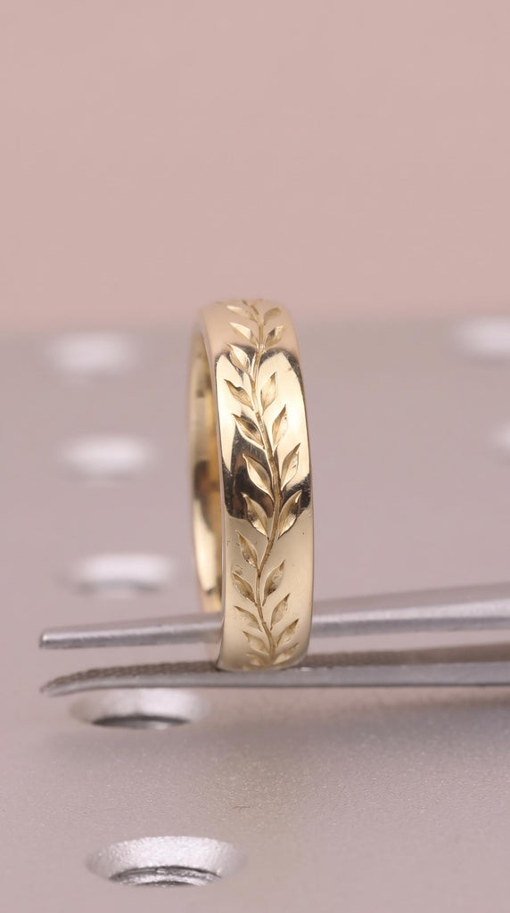6mm Vintage Vine and Leaf Unisex Couples Ring | Gold or Platinum Wedding Ring | Gift for Him or Her image #1