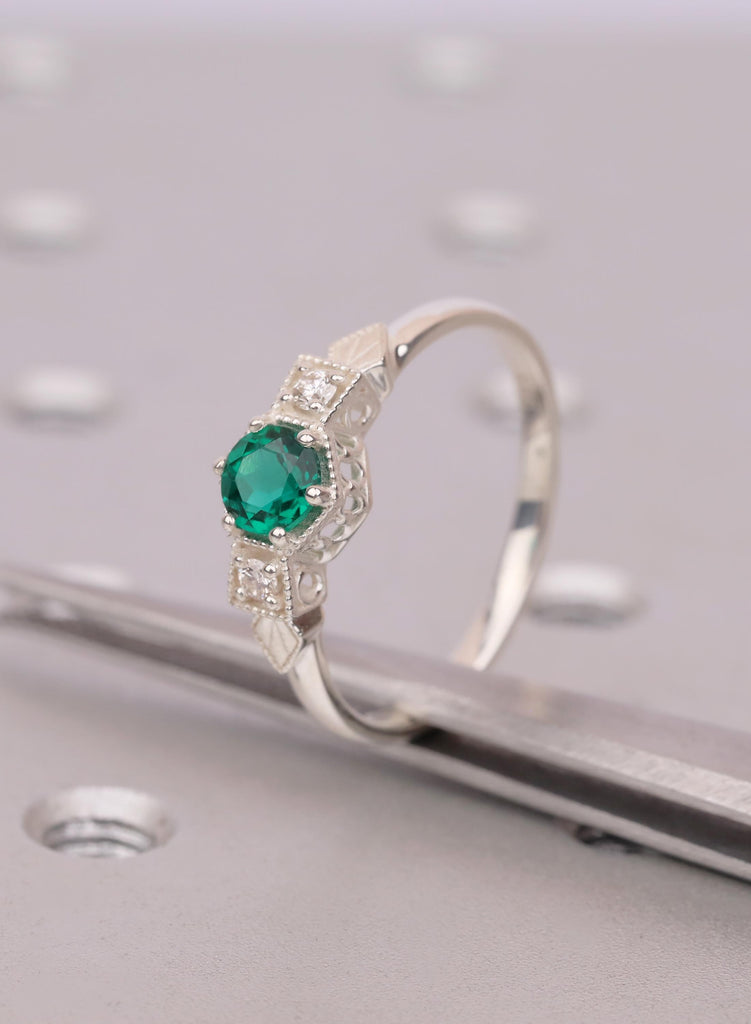 Round Cut Emerald Ring, Silver Engagement Ring, Birthday Gift, Modern Women's Ring, Victorian Style Statement Ring image #3