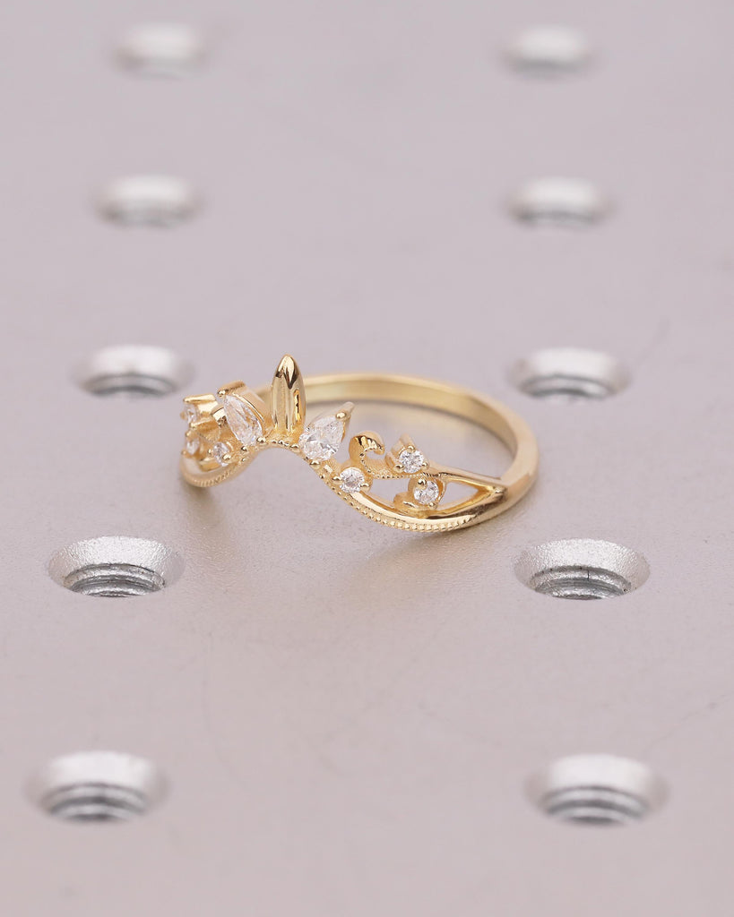 Diamond Wedding Band Women, Vintage 18k Solid Gold Promise Ring for Her, Milgrain Floral Crown Ring, Nature Stackable Rings, Birthday Gift image #3