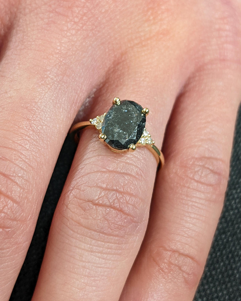 Oval Salt & Pepper Diamond Cluster Engagement Ring, 14K Solid Gold Vintage Bridal Ring, Anniversary Ring for Women image #4