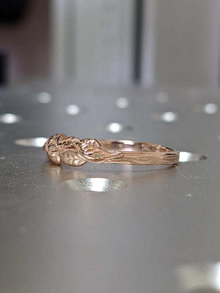 Rose Gold Leaf Engraved Band, Nature Inspired Wedding Ring, Organic Wedding Band, Delicate Gold Wedding Ring , Engraved Leaves Wedding Band