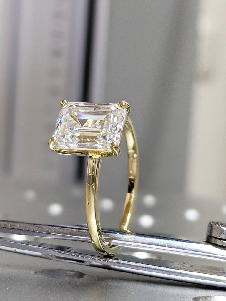 2.5 Carat Emerald Cut Solitaire Engagement Ring, Emerald Cut Engagement Ring, Emerald Cut Ring, 2.5 Ct Solid 14k Moissanite Engagement Ring