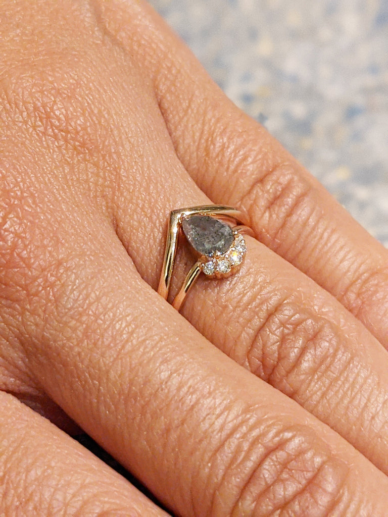 Vintage Salt and Pepper Diamond Engagement Ring Women Rose Gold | Pear shaped Bridal Jewelry | Art deco Wedding Ring|Unique Anniversary ring