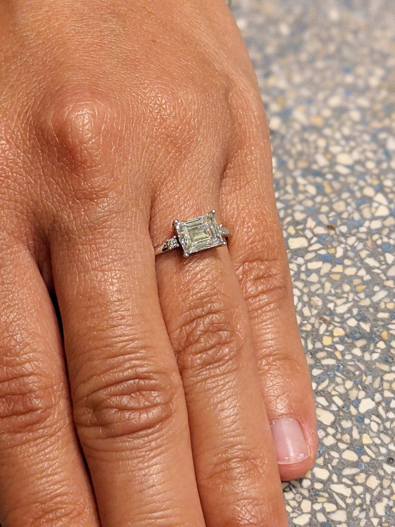 Baguette Engagement Ring / Art Deco Engagement Ring / Baguette Moissanite Diamond Ring / Art Deco Baguette Ring / Art Deco Diamond Ring