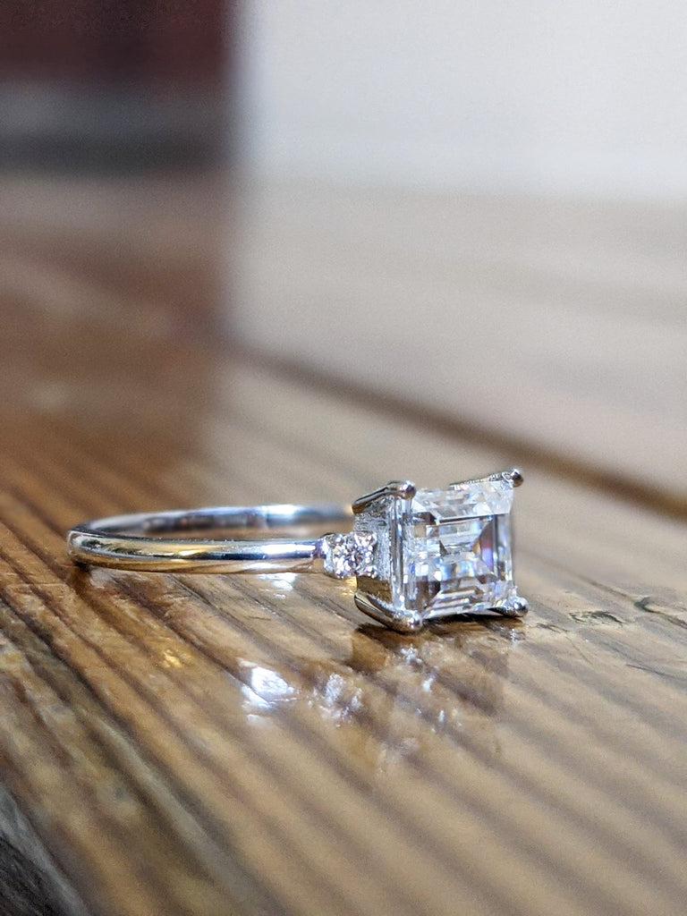 Baguette Engagement Ring / Art Deco Engagement Ring / Baguette Moissanite Diamond Ring / Art Deco Baguette Ring / Art Deco Diamond Ring