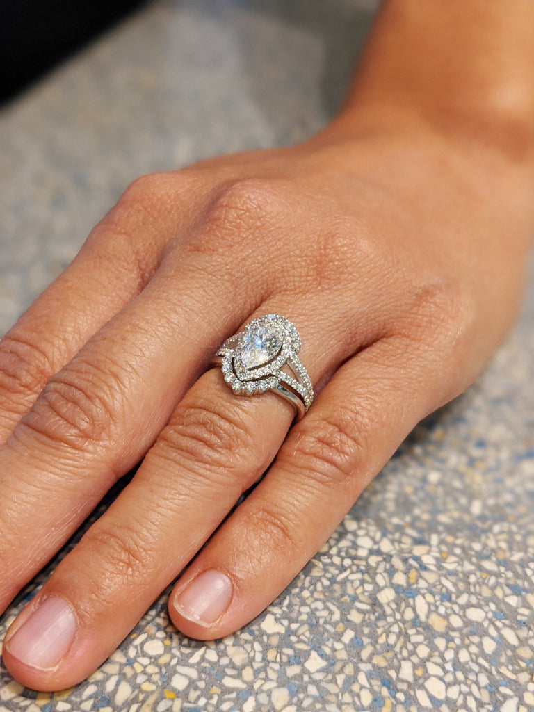 Pear Shaped Moissanite Engagement Ring Set, White Gold Gift Halo Diamond Band ,Chevron Ring, Twisted Band Vintage Anniversary Ring