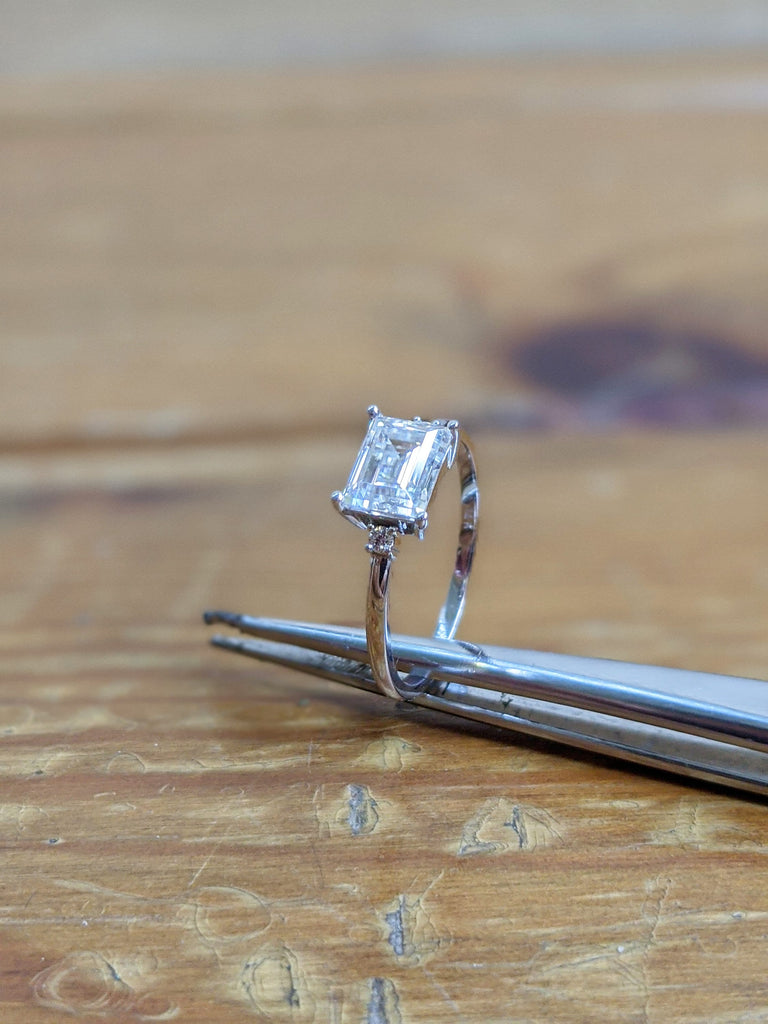 Baguette Engagement Ring / Art Deco Engagement Ring / Baguette Moissanite Diamond Ring / Art Deco Baguette Ring / Art Deco Diamond Ring