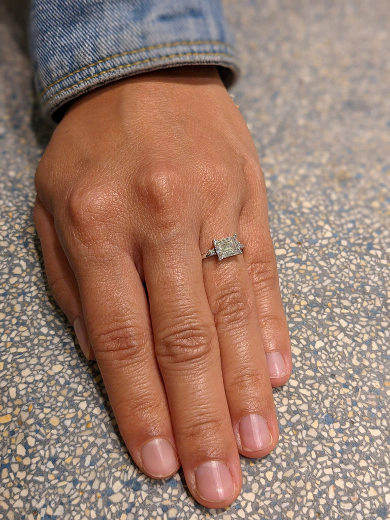 Baguette Engagement Ring / Art Deco Engagement Ring / Baguette Moissanite Diamond Ring / Art Deco Baguette Ring / Art Deco Diamond Ring