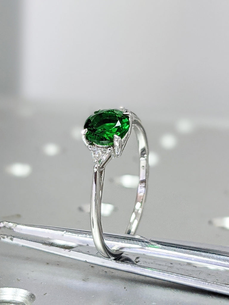 White Gold Emerald And Diamond Trillion Cut Ring, Emerald And Triangle Diamond, Unique 3 Stone Ring, 3 Stone Anniversary Ring