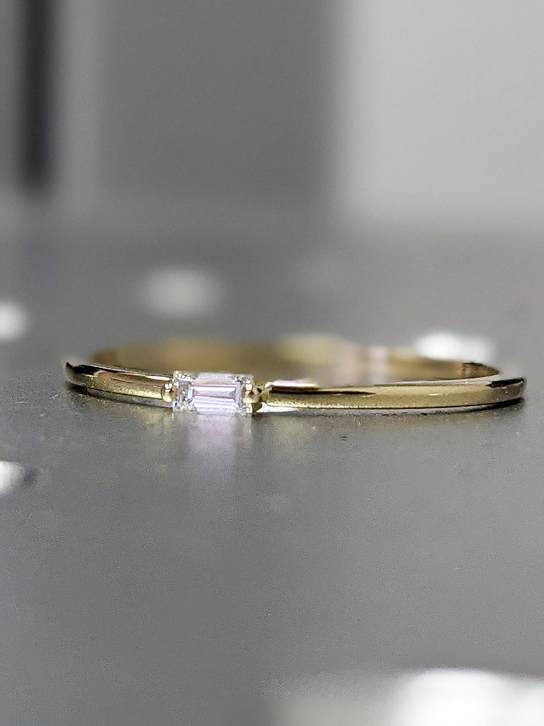 Baguette Diamond Ring / 1.1MM Wedding Band / Thin Wedding Band / Baguette Diamond Band / Baguette Minimalist Ring / Dainty Baguette Ring