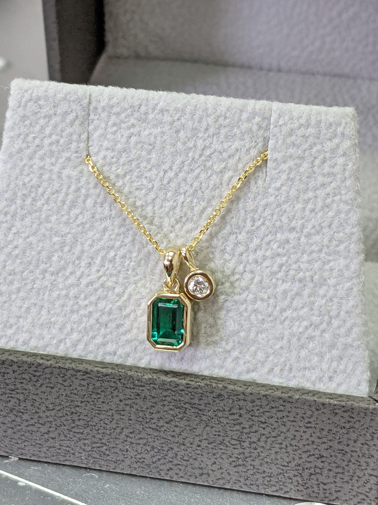 14k Emerald Necklace, Bezel Set Necklace, Crystal Solitaire & Diamond, May Birthstone Gift, Delicate Emerald Solitaire Necklace