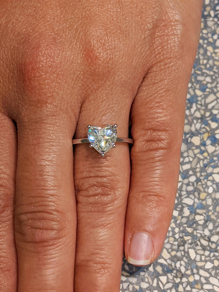 14K Solid Gold Engagement Ring / 2CT Heart Moissanite Diamond Wedding Ring/Moissanite Engagement Ring/Stack Ring/Promise ring/White gold