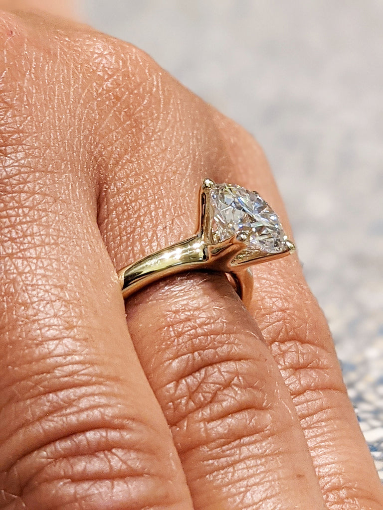2 CT Moissanite Round Solitaire Engagement Ring, Brilliant Round Moissanite, Sustainably Created Diamond Engagement Ring, Gold Bridal Ring