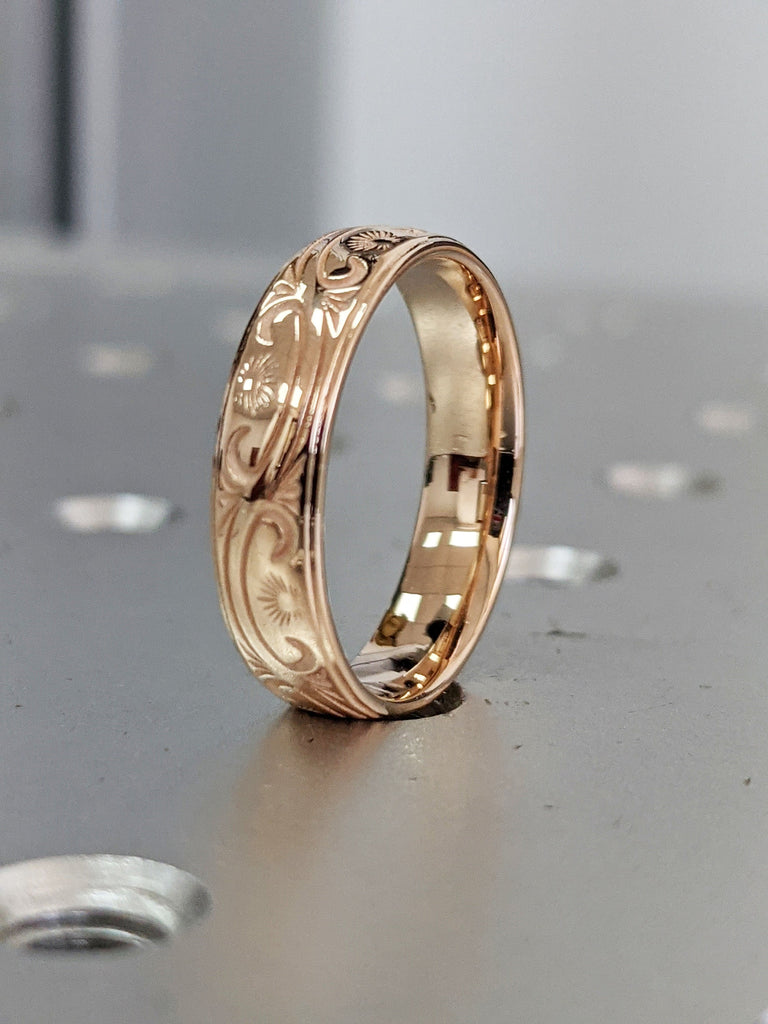 14K 18K Solid Gold Wedding Ring for Men & Women, 5mm Rose Gold Mens Wedding Band, Hand Engraved Mens Wedding Ring, Engraved Rings Paisley