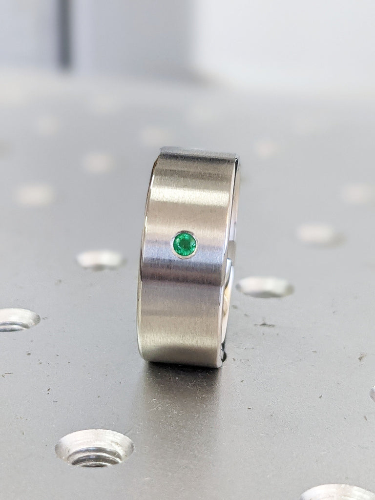 Brushed Titanium Ring, Mens Wedding Band, Wide Band Ring, Unique Wedding Band, Green Emerald Band, Green Emerald Ring, Mens Wedding Ring