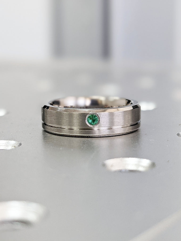 Green Emerald Band Satin Titanium Wedding Band, Womens Titanium Rings, Woman Wedding Band, Titanium Wedding, Titanium Engagement Ring 5mm